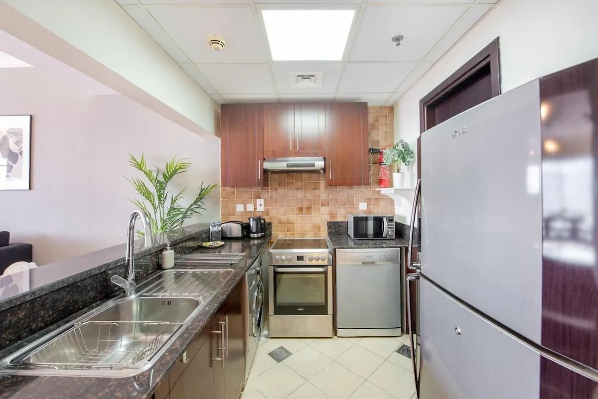 Modern Room In Lakeshore Spacious Room For 4 Dubai Casa vacanze